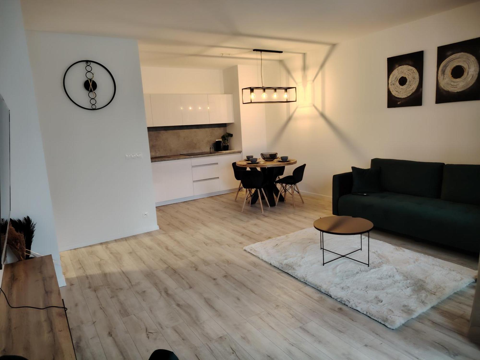 Downtown28 Apartment Poprad Buitenkant foto